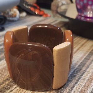 Glossy Brown and Tan Stretch Link Bracelet